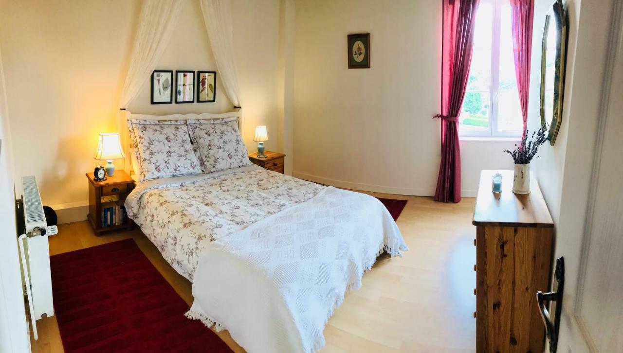 Villa Bonsentier à Barenton Extérieur photo